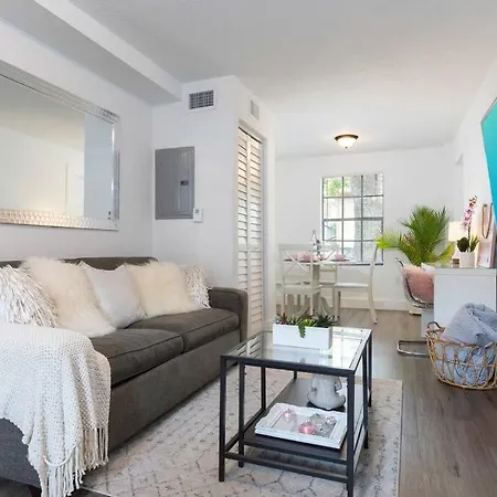 Lovely Apartment Near Brickell 1